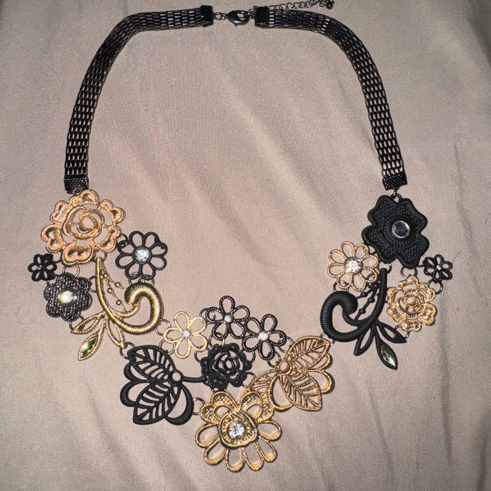 Vintage flowers and gold necklace
